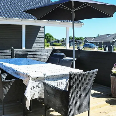 8 Person In Holiday home Hadsund